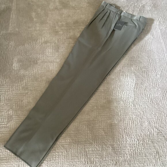 Green Presario 100% Wool Dress Pants Designed in Italy by Corbin - NWT - W34